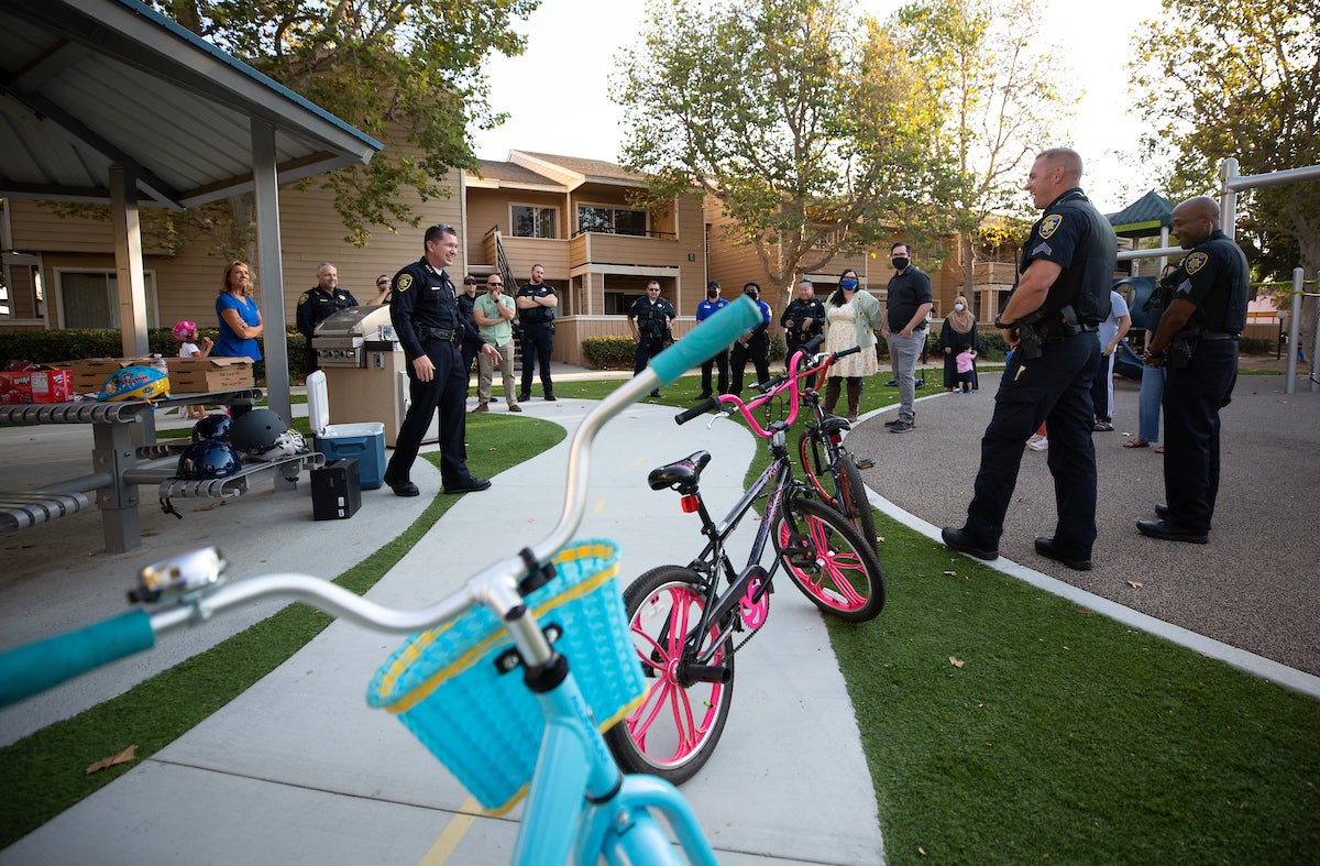 UCR police donate bikes to UCR’s family housing unit UCR News UC